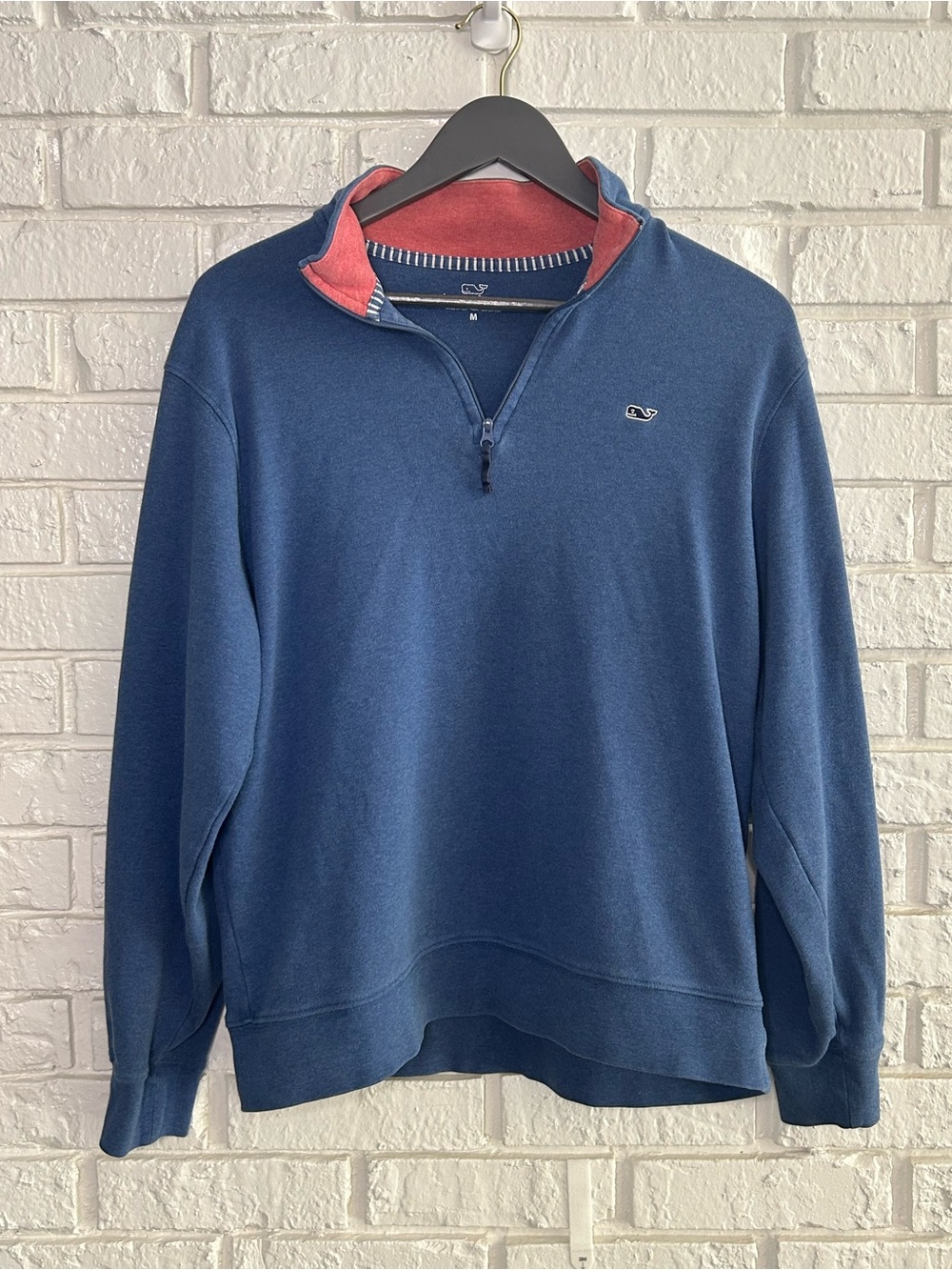 Vineyard Vines Men's Blue Quarter-Zip Sweatshirt with Coral Trim Medium